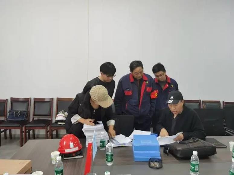 赤峰金通二期電解項(xiàng)目部順利通過(guò)赤峰市高新區(qū)國(guó)慶節(jié)前安全、質(zhì)量聯(lián)合專項(xiàng)檢查 